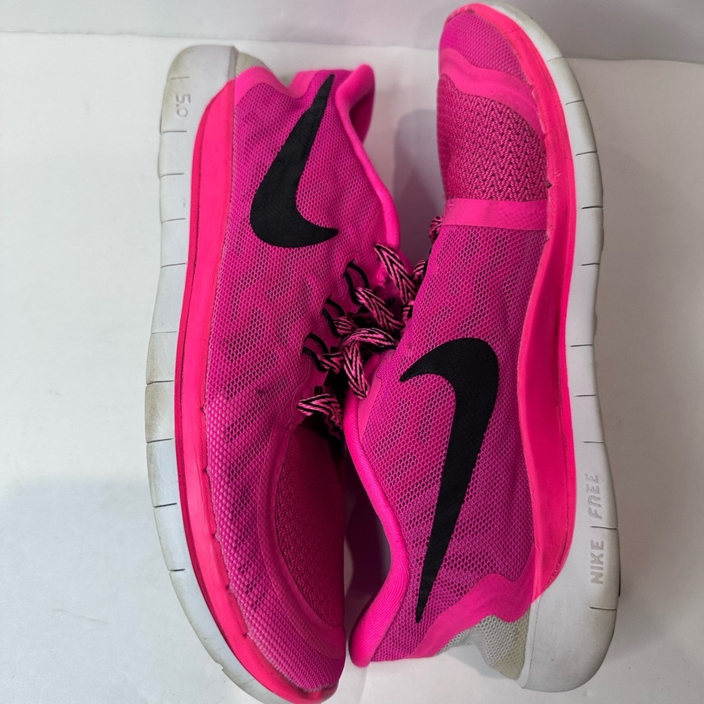 Nike kids Pink Running Shoes - Picture 6 of 7
